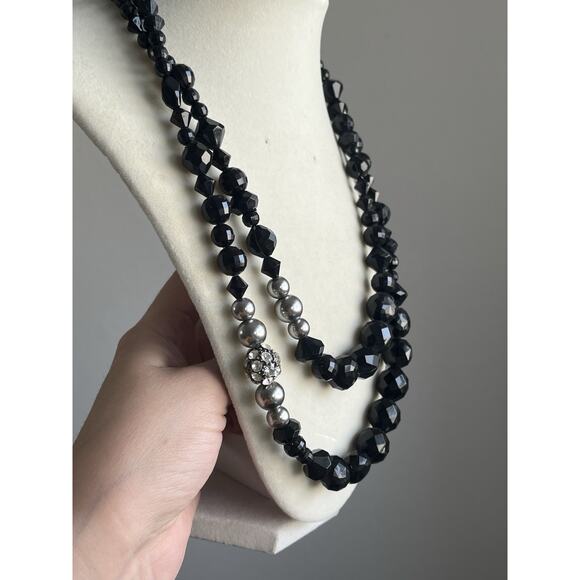 New York & Co Silver And Black Acrylic Bead Statement Necklace 20” - Picture 2 of 4